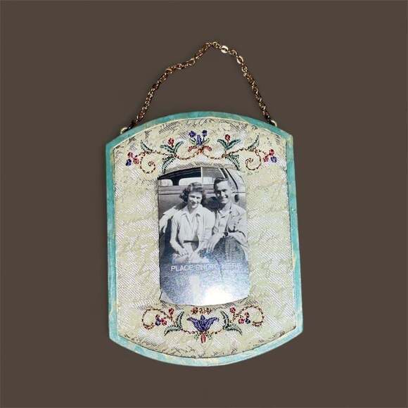 Unbranded Other - Hallmark A Family Is A Bridge 2003 Keepsake Ornament Picture Frame
